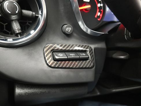 Used 2022 Chevrolet Camaro ZL1 image 27