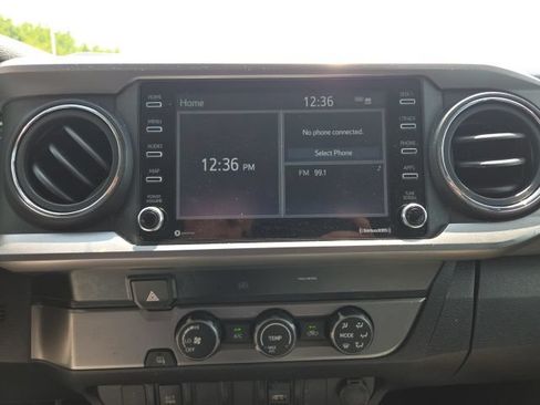 Used 2021 Toyota Tacoma SR5 RWD image 9