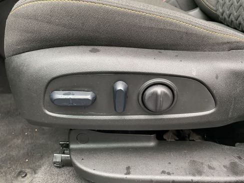 Used 2024 Chevrolet Equinox LT FWD image 14