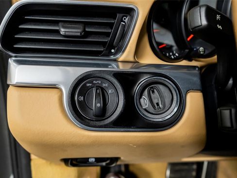 Used 2013 Porsche 911 Carrera 4S image 41