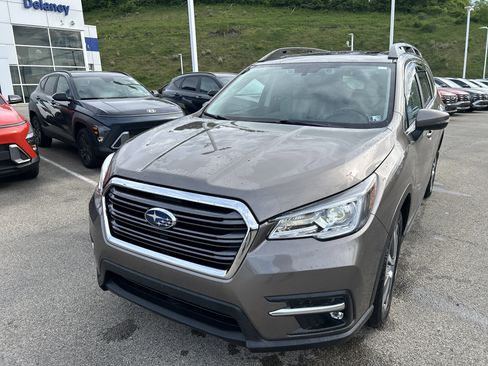 Certified 2022 Subaru Ascent Limited w/ Technology Package AWD/4WD image 11