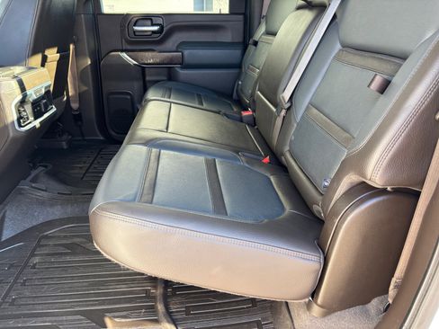 Used 2020 GMC Sierra 2500 Denali w/ Technology Package image 17