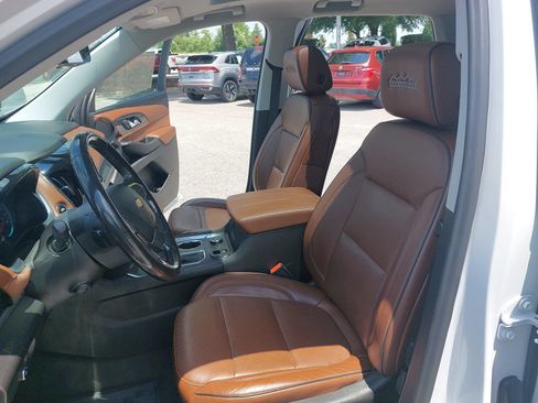 Used 2018 Chevrolet Traverse High Country AWD/4WD image 17