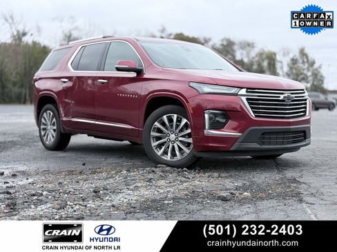 Used 2023 Chevrolet Traverse Premier image 1