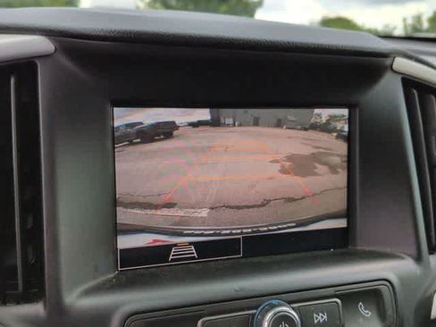 Used 2024 GMC Terrain SLE AWD/4WD image 28