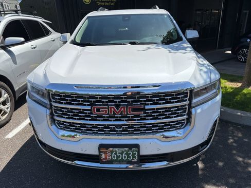 Used 2023 GMC Acadia Denali w/ Denali Ultimate Package AWD/4WD image 9