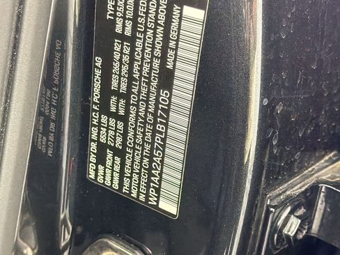 Certified 2023 Porsche Macan image 20