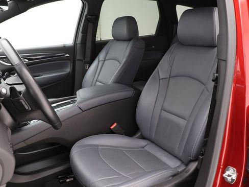 Used 2024 Buick Enclave Premium image 18