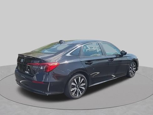 Used 2024 Honda Civic EX image 9