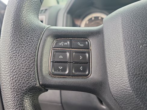 Used 2014 RAM 1500 Express RWD image 24