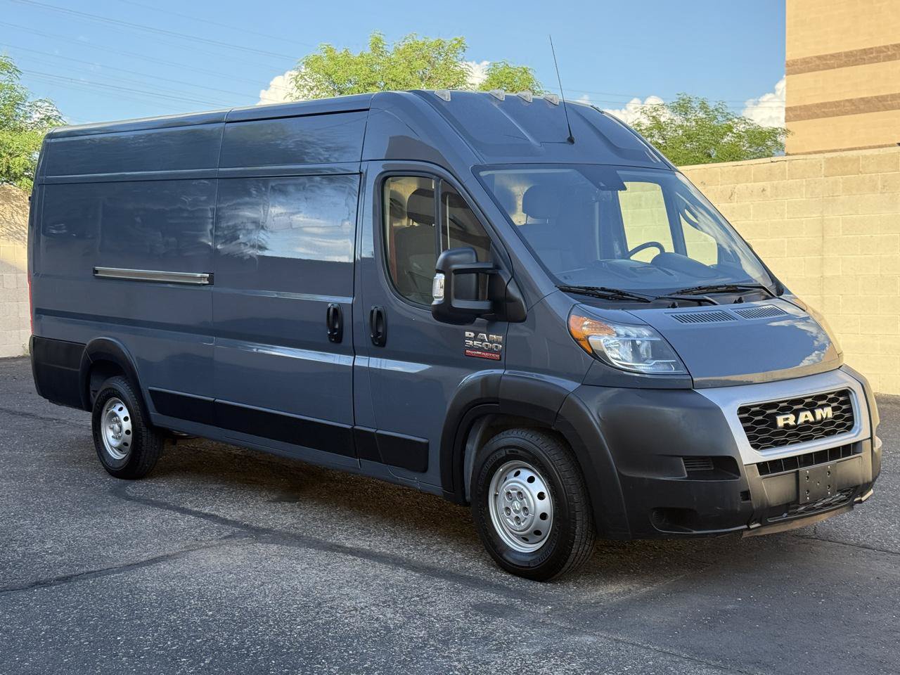 Used 2021 RAM ProMaster 3500 FWD image 1
