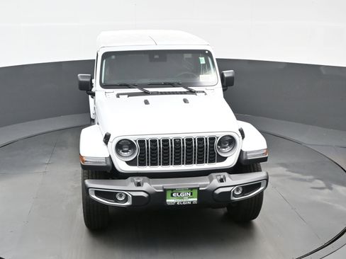 New 2025 Jeep Wrangler Sahara image 25