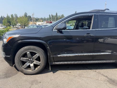 Used 2017 GMC Acadia Denali AWD/4WD image 2