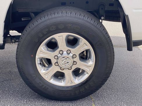 Used 2025 RAM 2500 Big Horn AWD/4WD image 16