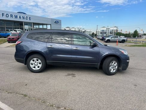 Used 2013 Chevrolet Traverse LS AWD/4WD image 3