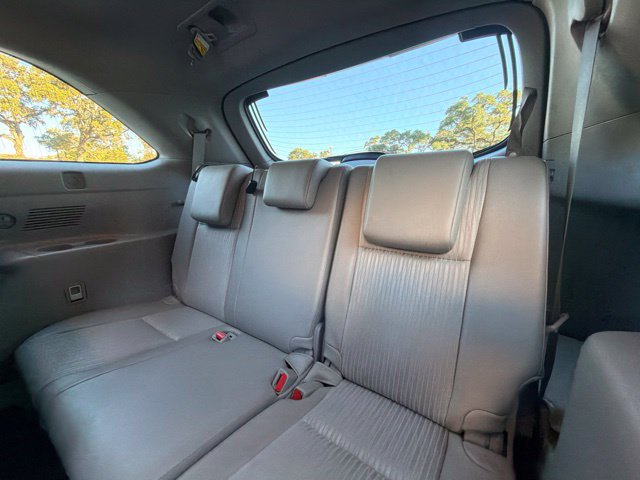 Used 2019 Toyota Highlander Plus FWD image 17