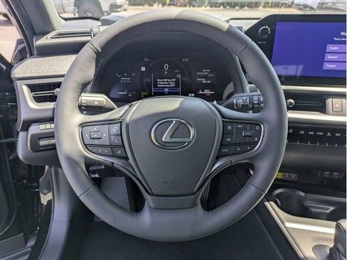 New 2026 Lexus UX 300h FWD image 15