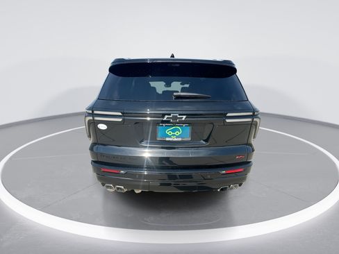 Certified 2026 Chevrolet Traverse RS w/ LPO, Floor Liner Package AWD/4WD image 7