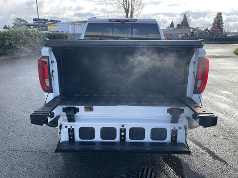 Used 2020 GMC Sierra 1500 AT4 w/ AT4 Premium Package image 4