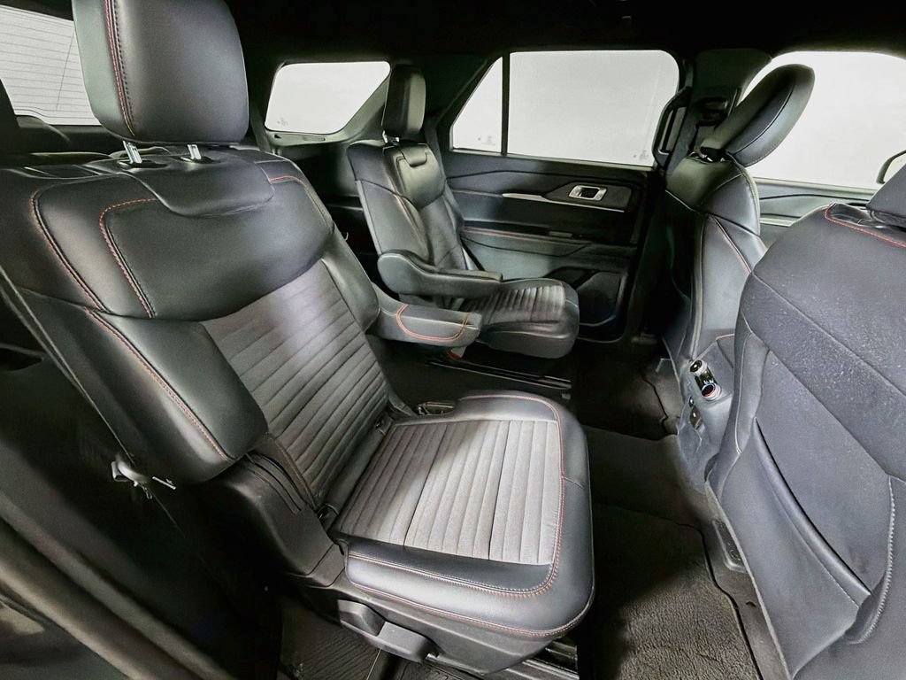 Used 2026 Ford Explorer ST-Line AWD/4WD image 24