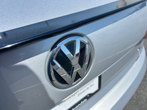 Used 2018 Volkswagen Passat GT FWD image 23