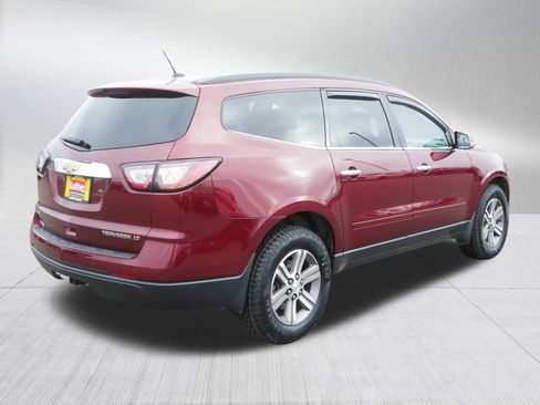 Used 2015 Chevrolet Traverse LT image 7