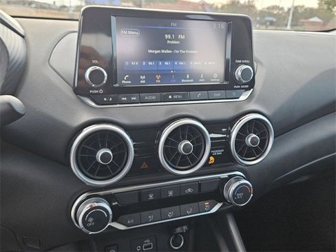 Used 2025 Nissan Sentra S image 18