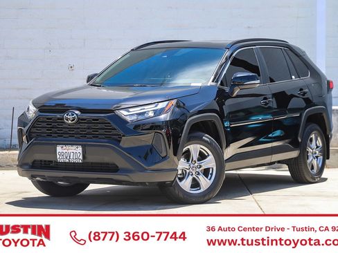 Certified 2025 Toyota RAV4 XLE w/ Convenience Package FWD image 1