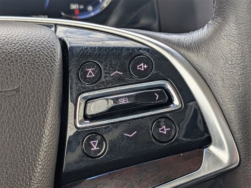 Used 2016 Cadillac Escalade Luxury image 31