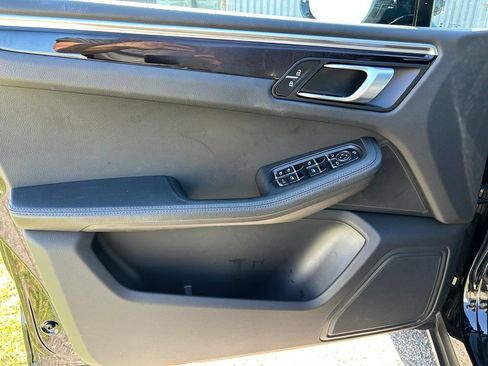 Used 2023 Porsche Macan Turbo AWD/4WD image 19
