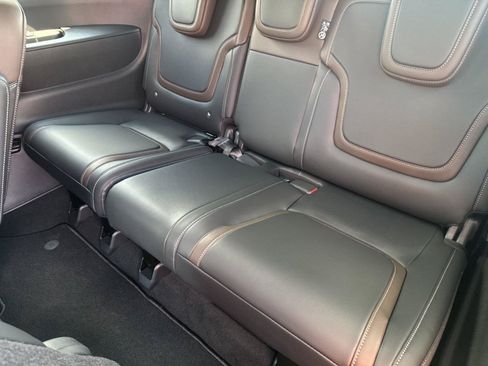 New 2026 Nissan Armada SL w/ Captain's Chari Seat Package AWD/4WD image 27