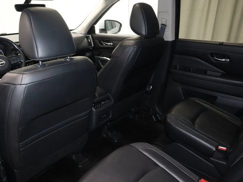 Certified 2023 Nissan Pathfinder SL w/ SL Premium Package AWD/4WD image 22