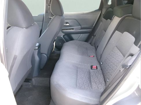 Used 2025 Nissan Kicks SV image 10