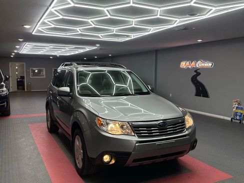 Used 2009 Subaru Forester 2.5X Limited image 1