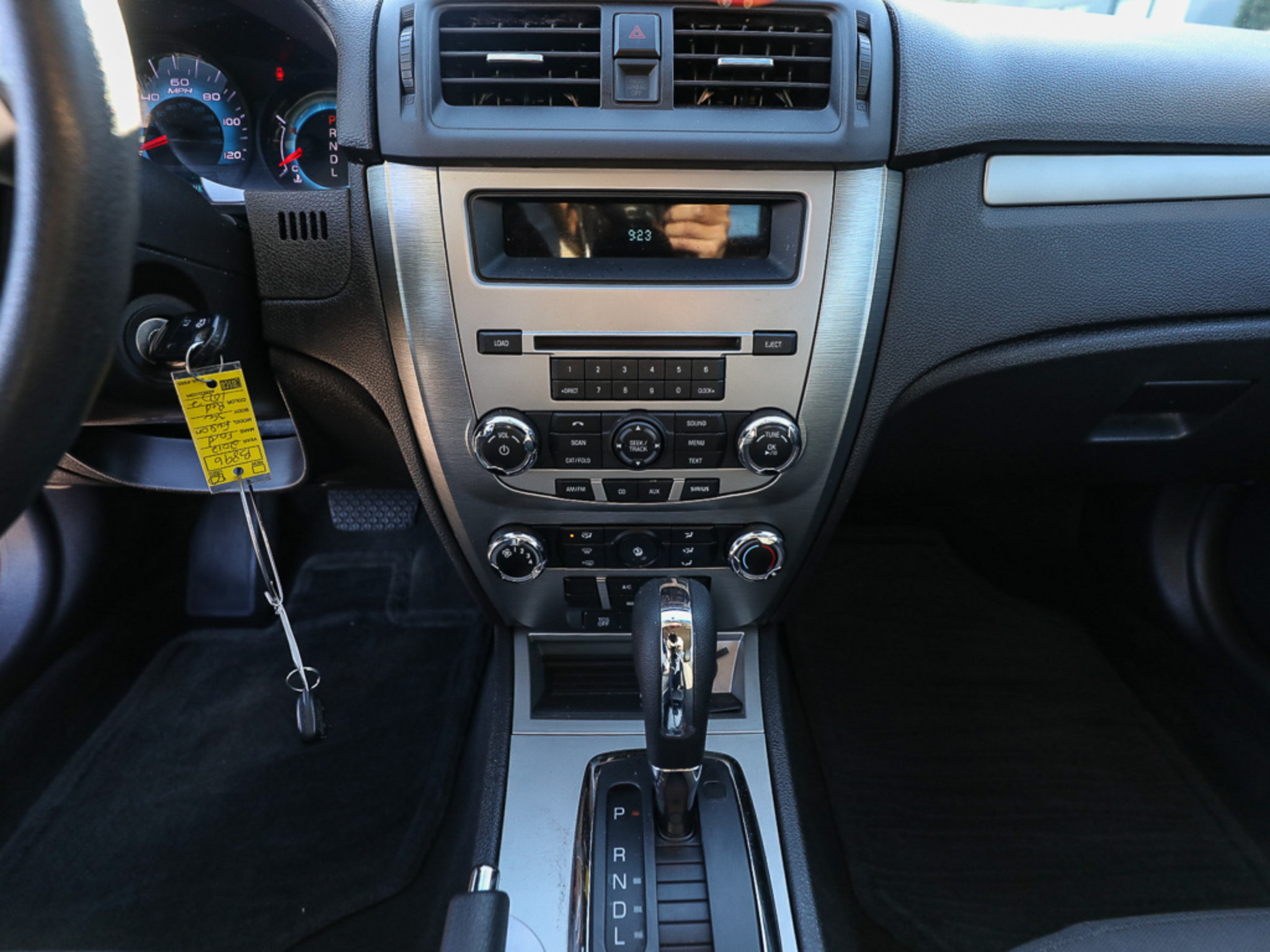 Used 2012 Ford Fusion SE FWD image 15