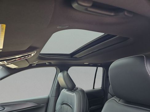 New 2025 Jeep Grand Cherokee Altitude RWD image 24