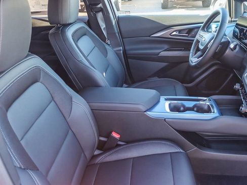 New 2026 Chevrolet Equinox EV LT image 15