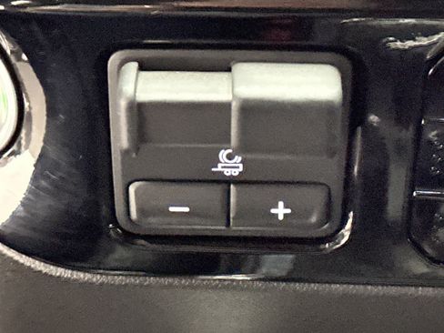 Used 2023 Chevrolet Silverado 1500 LTZ image 42