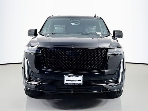Used 2024 Cadillac Escalade Sport Platinum image 2