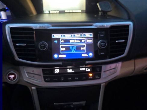 Used 2015 Honda Accord EX-L image 29