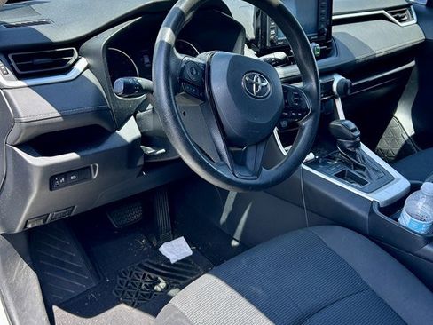 Used 2020 Toyota RAV4 LE w/ Carpet Mat Package FWD image 6
