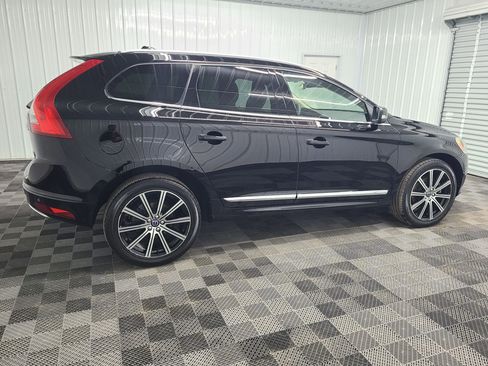 Used 2016 Volvo XC60 T5 Premier w/ Proximity Package AWD/4WD image 12