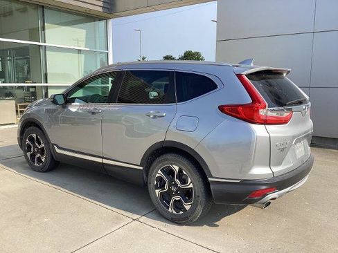 Used 2017 Honda CR-V Touring image 4