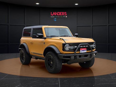 Used 2021 Ford Bronco First Edition AWD/4WD image 5
