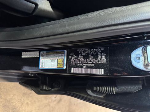 Certified 2024 Kia Seltos S image 31