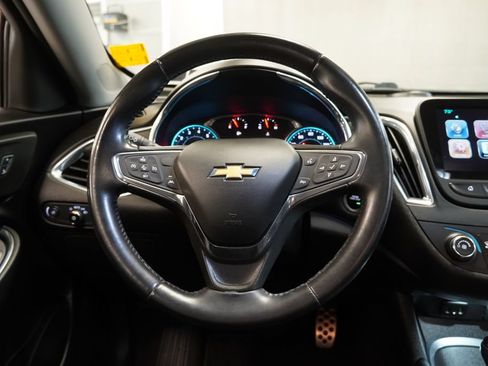 Used 2016 Chevrolet Malibu LT w/ Driver Confidence Package FWD image 17