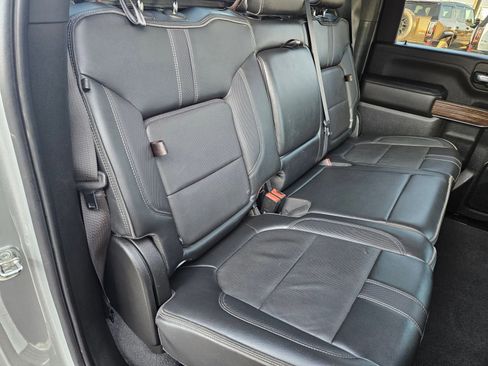 Used 2023 Chevrolet Silverado 2500 High Country image 63