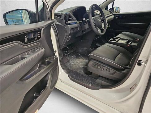 New 2026 Honda Odyssey Elite image 15