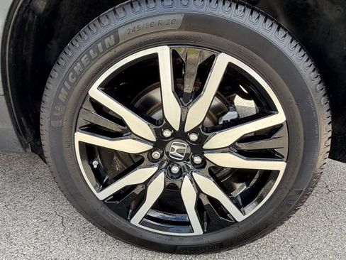 Used 2020 Honda Pilot Touring image 38
