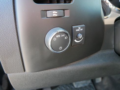 Used 2009 Chevrolet Silverado 1500 LT w/ Power Pack Plus AWD/4WD image 23